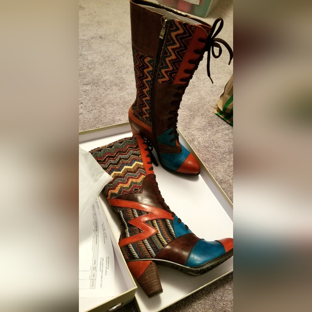 L'Artiste Blue/Orange/Multi Color Patterned Boot, Size 37M, New In Box